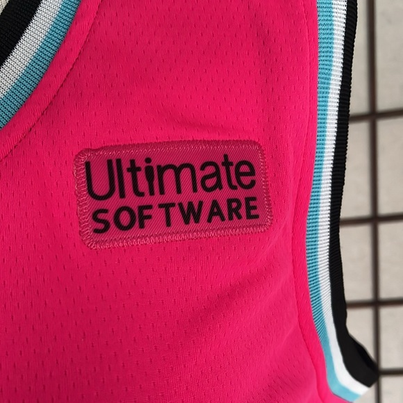 NWT NBA Dwayne Wade #3 Jersey-Large - Picture 11 of 15